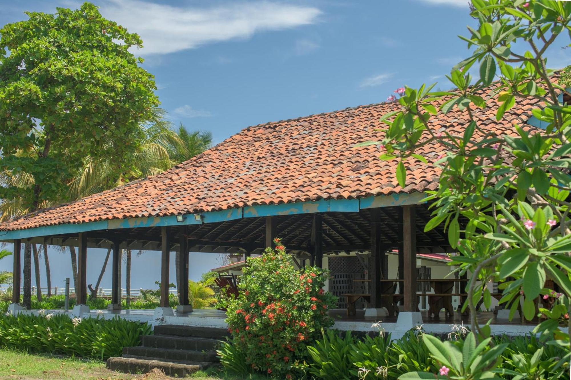 Casa De Playa Los Moncada León Εξωτερικό φωτογραφία
